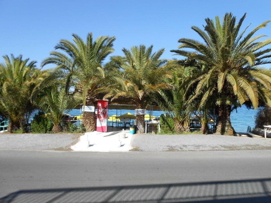 Horizon Aktaion Aparthotel Kalamata Bagian luar foto