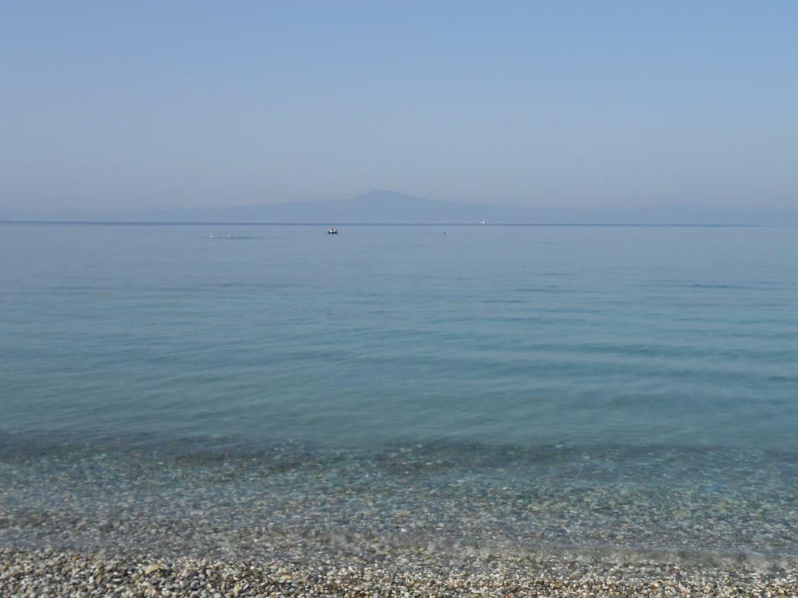 Horizon Aktaion Aparthotel Kalamata Bagian luar foto