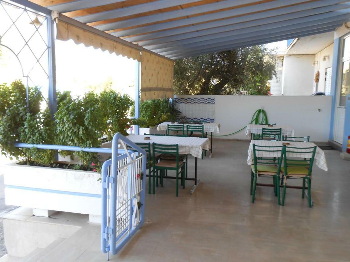 Horizon Aktaion Aparthotel Kalamata Bagian luar foto