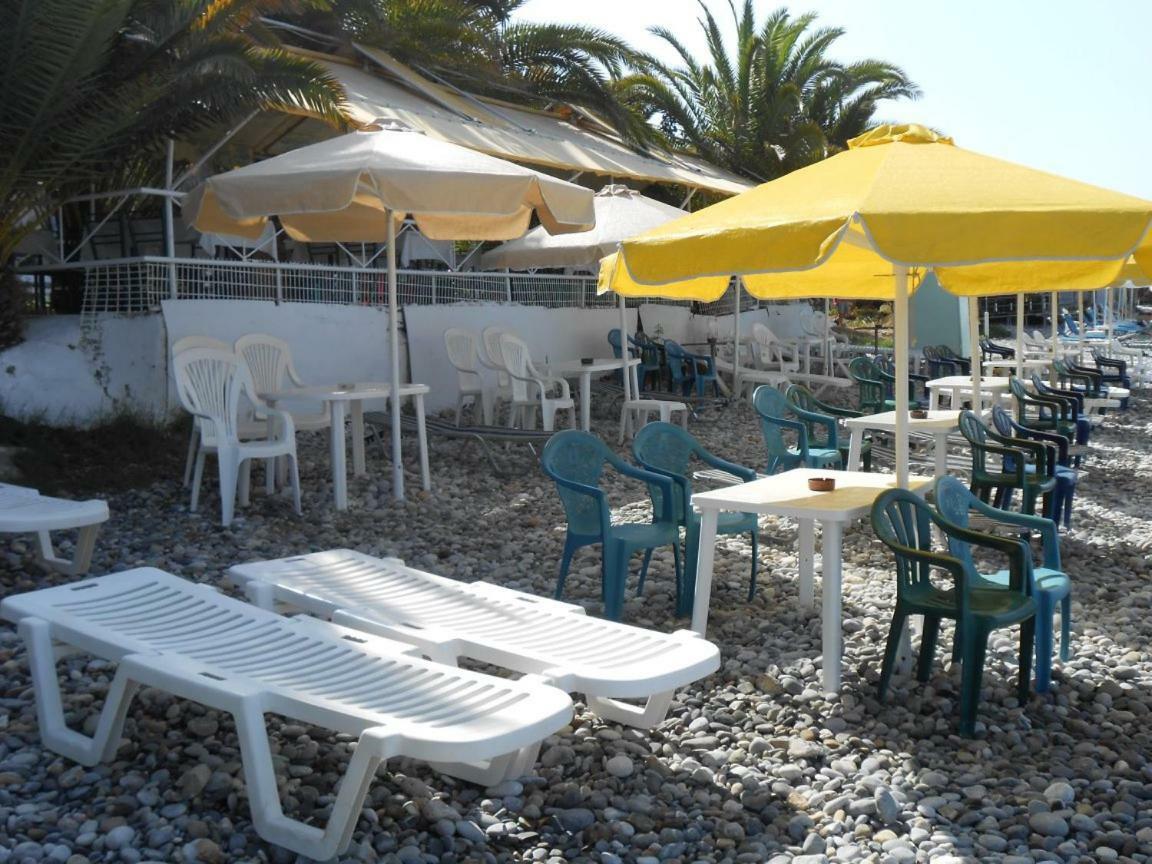 Horizon Aktaion Aparthotel Kalamata Bagian luar foto