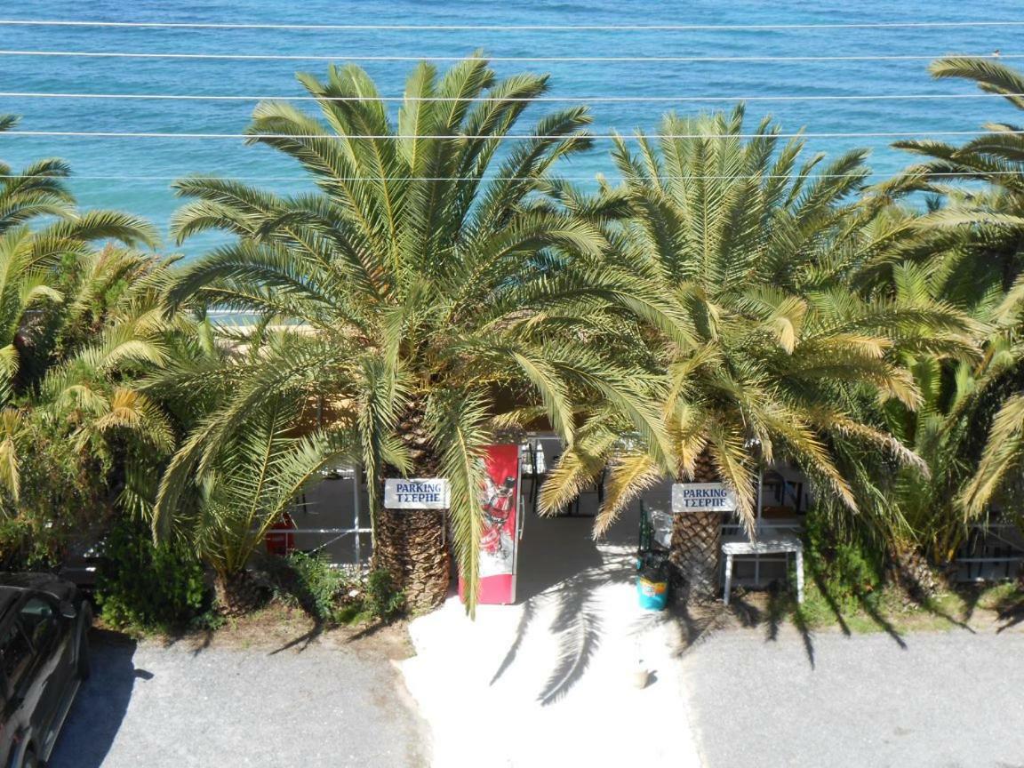 Horizon Aktaion Aparthotel Kalamata Bagian luar foto