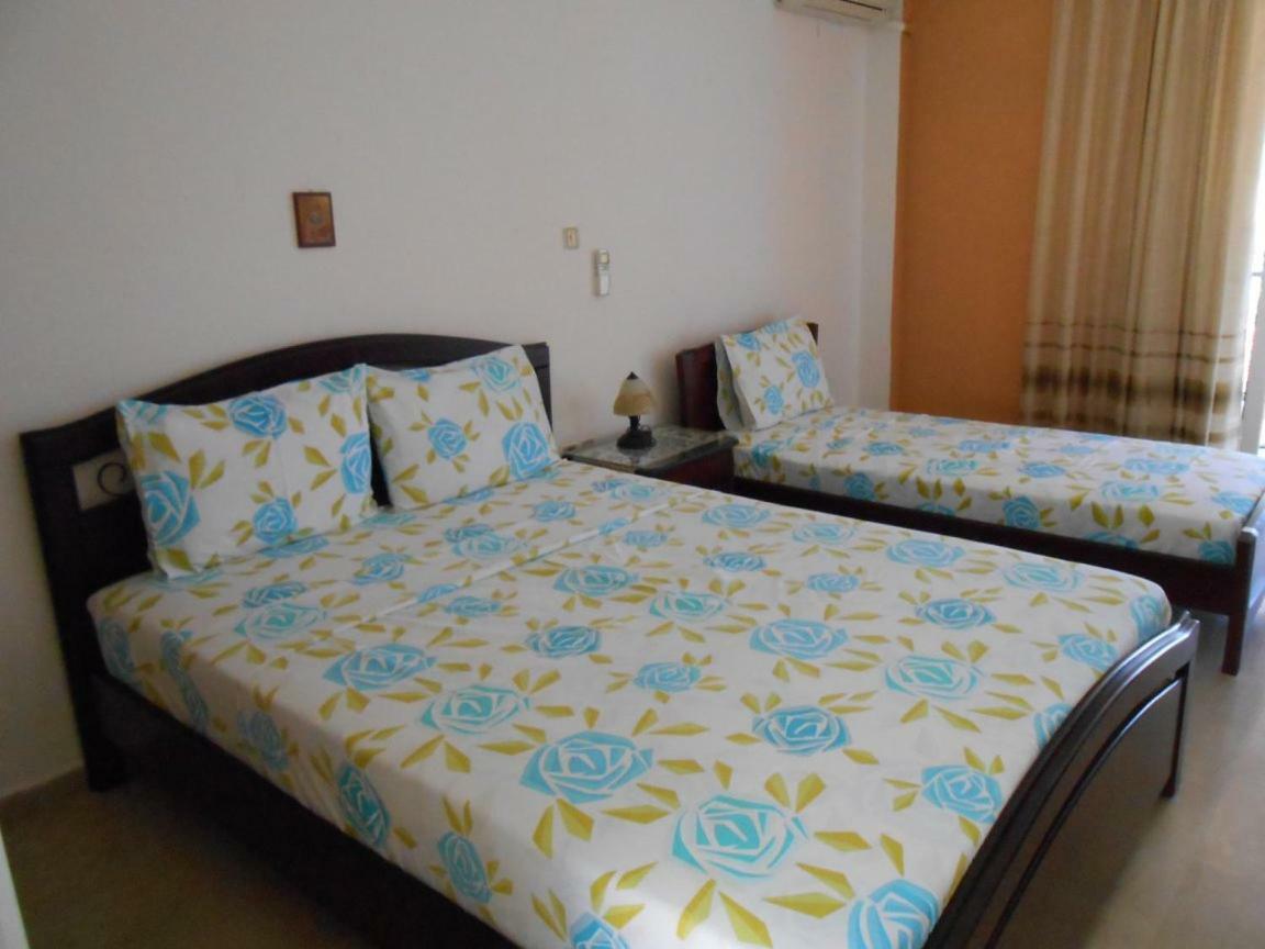 Horizon Aktaion Aparthotel Kalamata Bagian luar foto