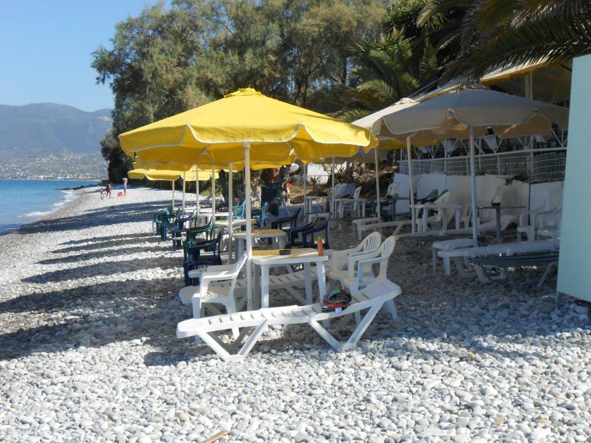 Horizon Aktaion Aparthotel Kalamata Bagian luar foto