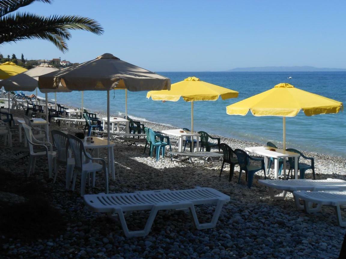 Horizon Aktaion Aparthotel Kalamata Bagian luar foto