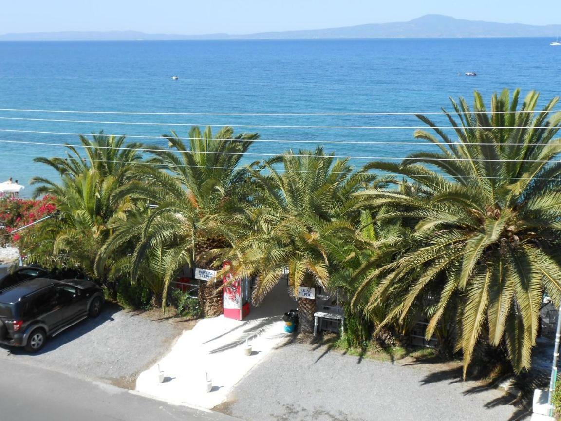 Horizon Aktaion Aparthotel Kalamata Bagian luar foto