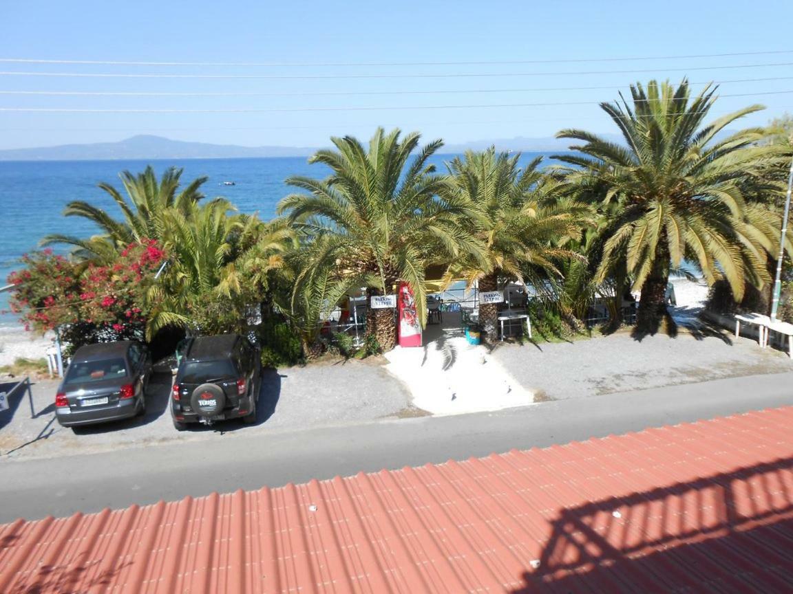 Horizon Aktaion Aparthotel Kalamata Bagian luar foto
